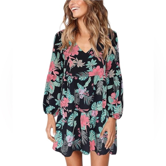 Dresses & Skirts - Boutique Brand Size Medium Black and Pink Floral Tropical Swing Dress